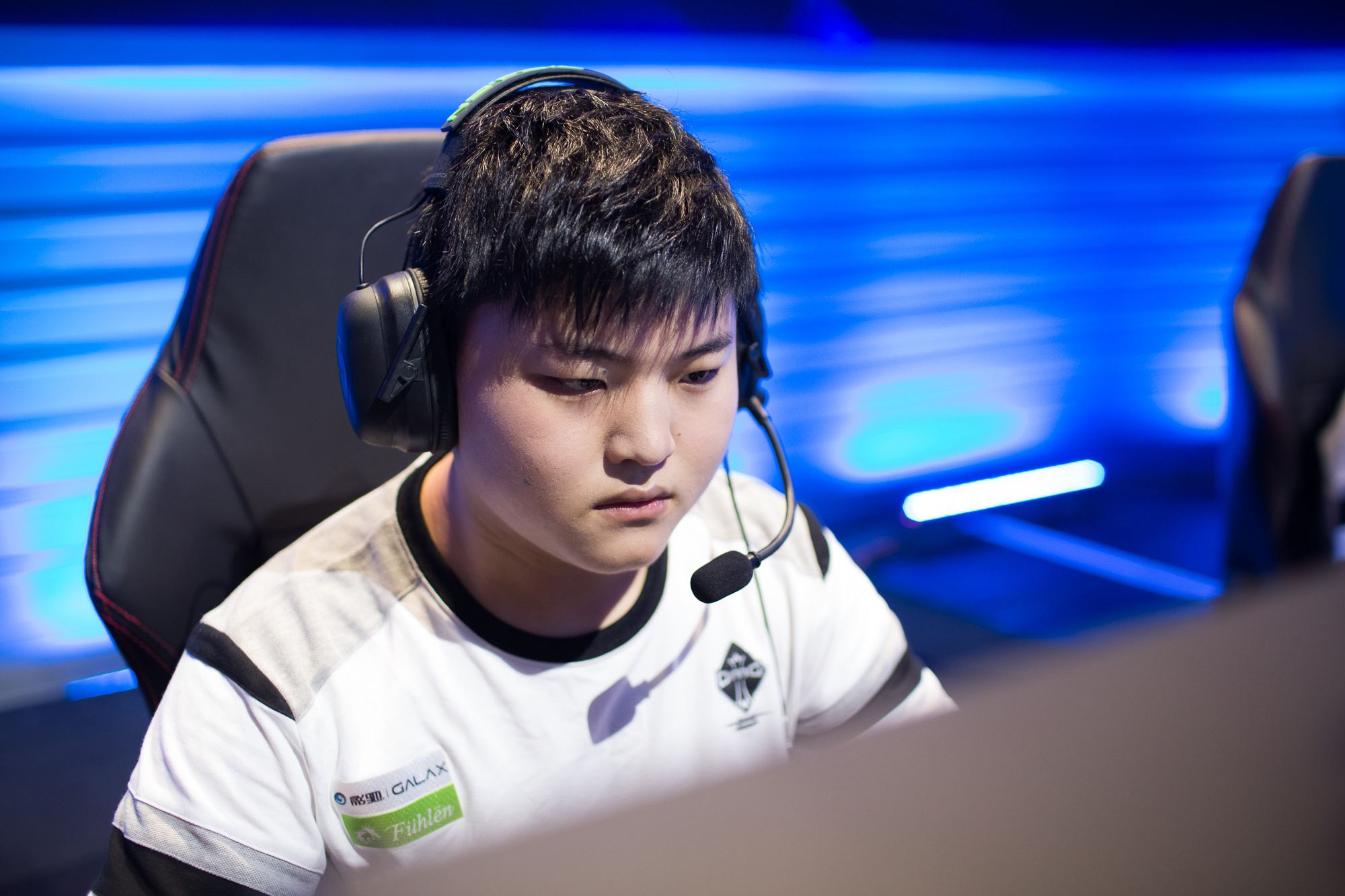 表现得尤为 表现得尤为