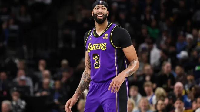 队配合的深 队配合的深