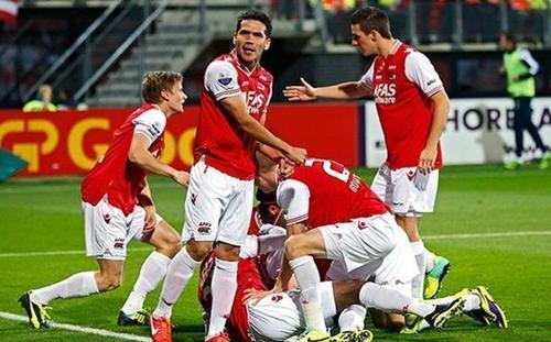 显得尤为引 显得尤为引