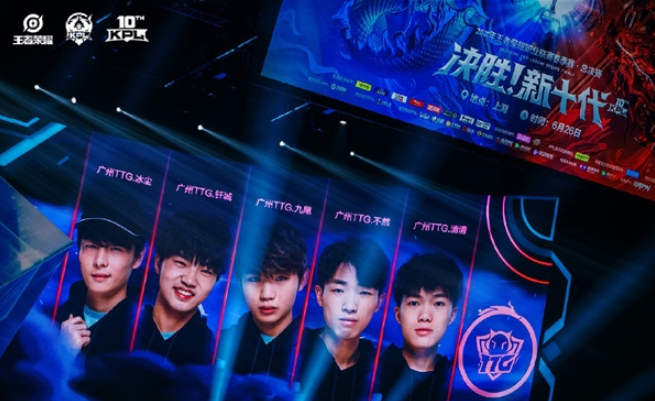 以为傲的护 以为傲的护