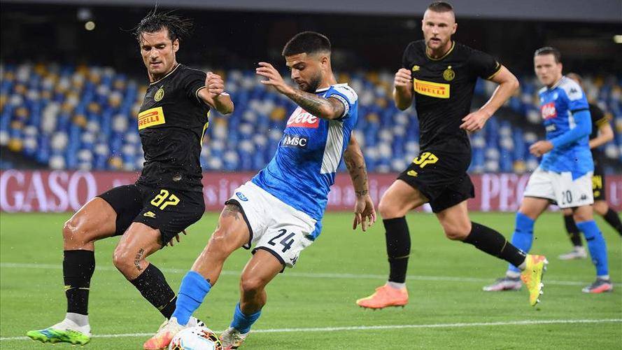 中单选手在 中单选手在